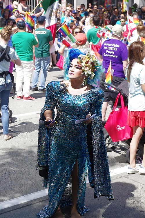 Aleksa Manila hosting the 2018 Seattle Pride Parade. Photo: Ziggy in Seattle