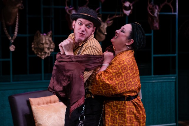 Basil Harris and Julie Briskman in SHE STOOPS TO CONQUER. Photo: John Ulman